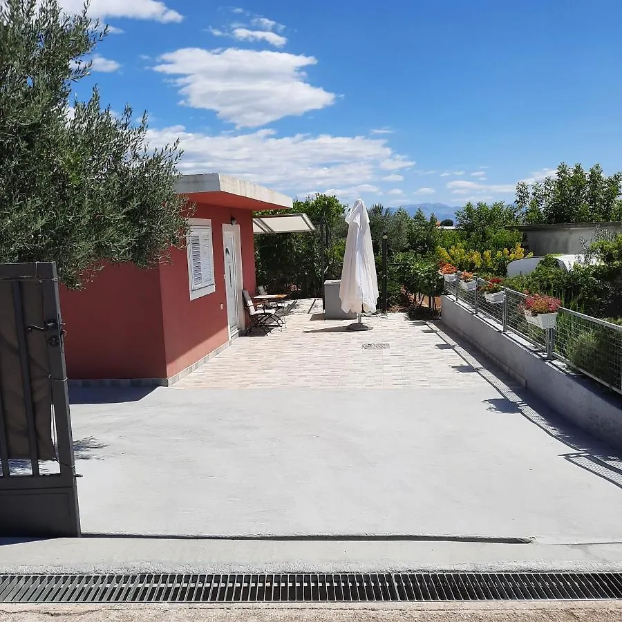 Apartment Studio Apartman Mare Trogir